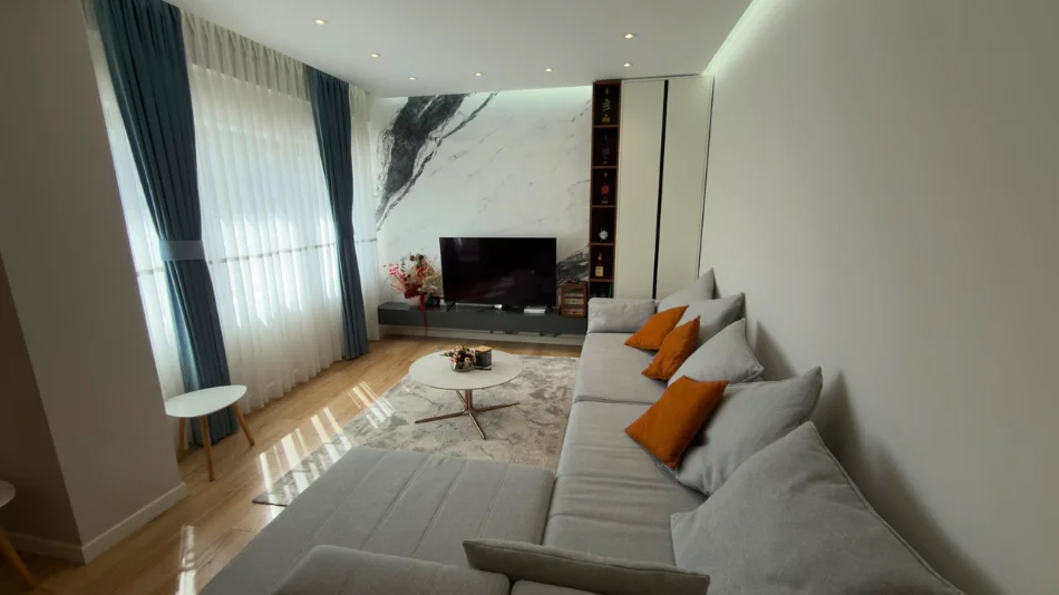 Tirane, jepet me qera apartament 1+1 Kati 4, 88 m² 1.000 € (Kodra e Diellit)