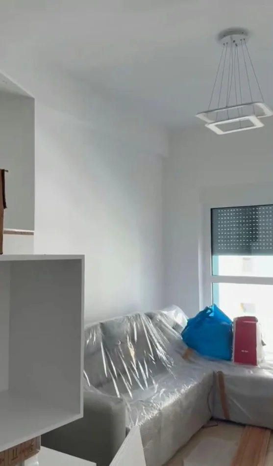 Tirane, jepet me qera apartament 1+1 Kati 5, 50 m² 450 € (Ali Demi)