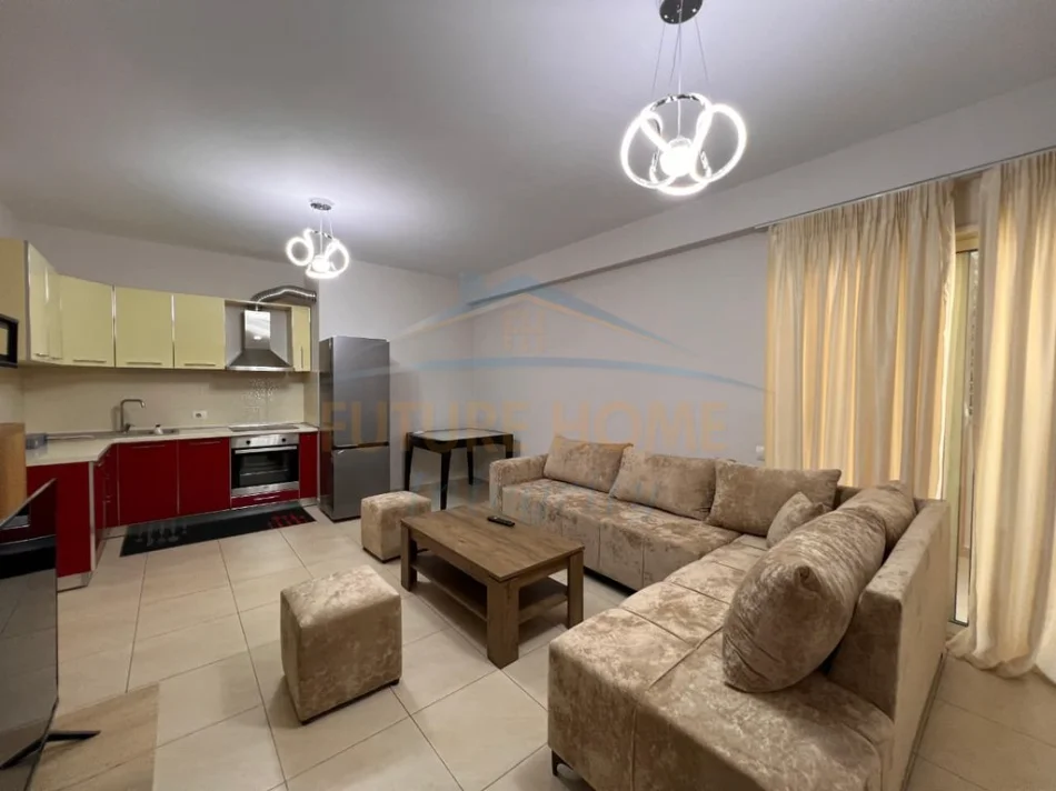 Tirane, jepet me qera apartament 1+1 Kati 5, 56 m² 530 € (Don Bosko)