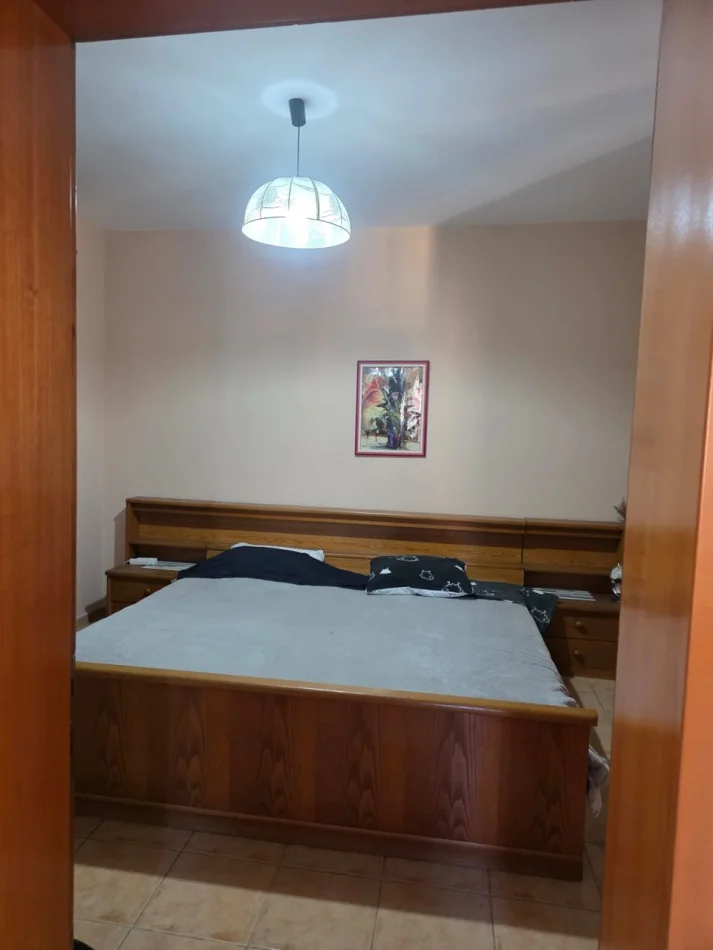 Tirane, jepet me qera apartament 1+1 Kati 5, 60 m² 500 € (Stacioni I Trenit)