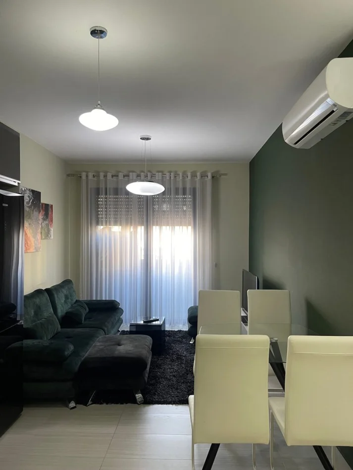 Tirane, jepet me qera apartament 1+1 Kati 5, 60 m² 600 € (Stadiumi Dinamo)