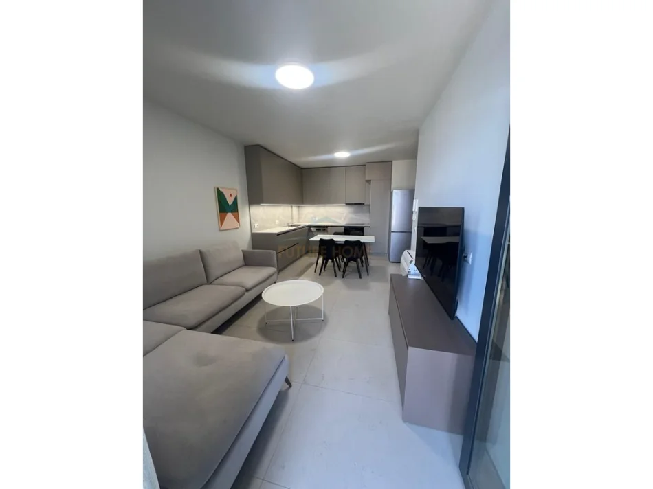 Tirane, jepet me qera apartament 1+1 Kati 5, 61 m² 600 € (Ish Dogana)