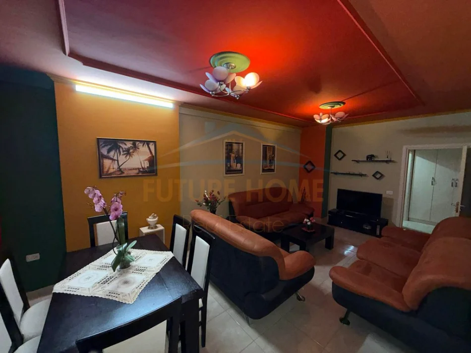 Tirane, jepet me qera apartament 1+1 Kati 5, 63 m² 400 € (Unaza e re)