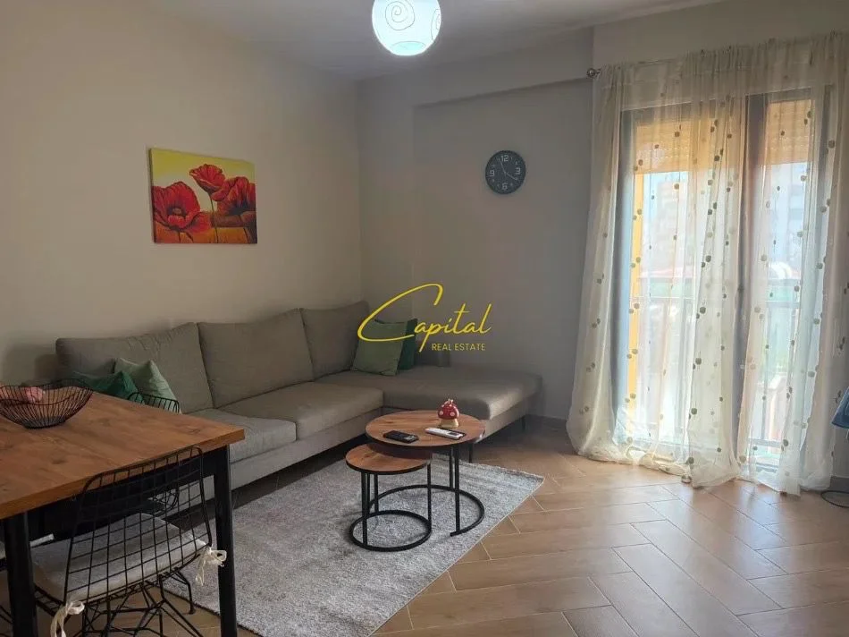 Tirane, jepet me qera apartament 1+1 Kati 5, 65 m² 650 € (SHKOLLA E BALETIT)