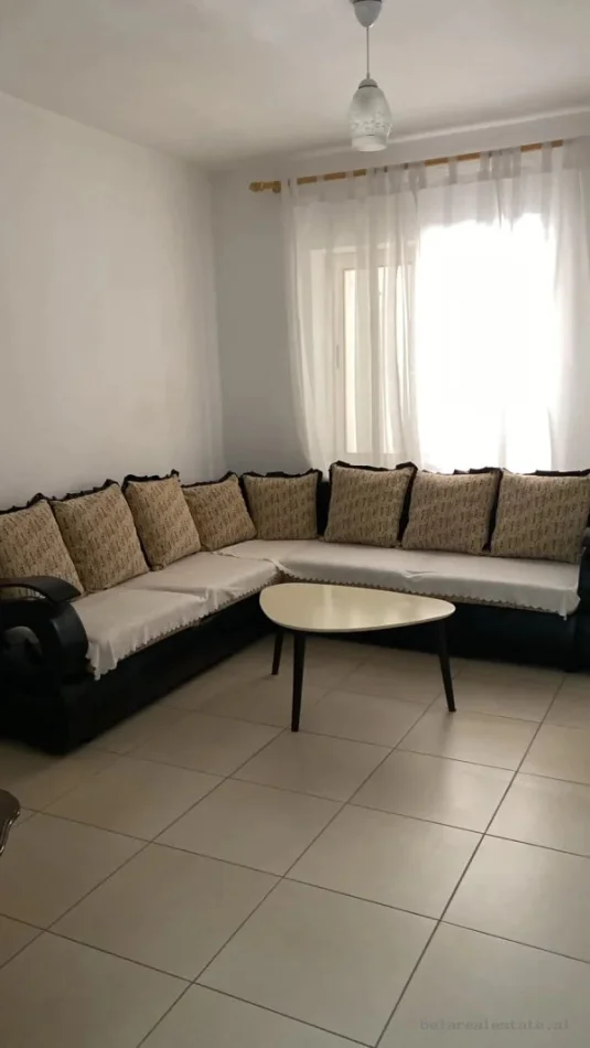 Tirane, jepet me qera apartament 1+1 Kati 5, 70 m² 470 € ([B211493])