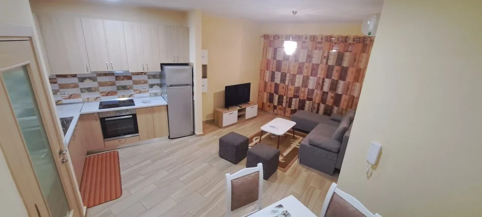 Tirane, jepet me qera apartament 1+1 Kati 5, 70 m² 570 € (RRUGA E KOSOVAREVE)
