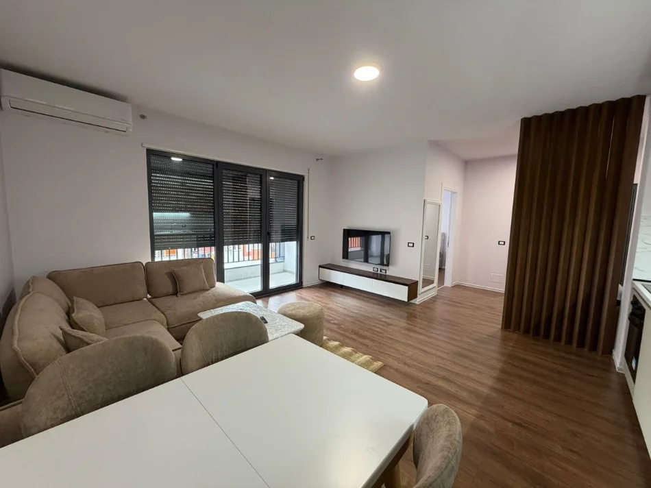 Tirane, jepet me qera apartament 1+1 Kati 5, 70 m² 650 € (REZIDENCA NDREGJONI)