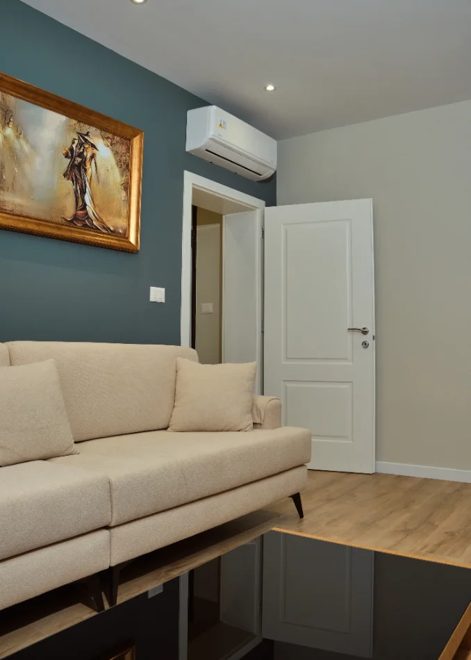 Tirane, jepet me qera apartament 1+1 Kati 5, 70 m² 750 € (BLLOK , Prane Piceri Era)