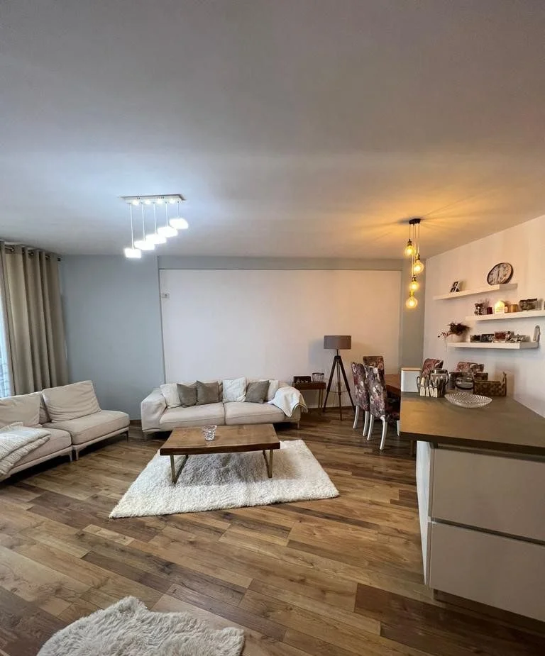 Tirane, jepet me qera apartament 1+1 Kati 5, 80 m² 550 € (Astir)