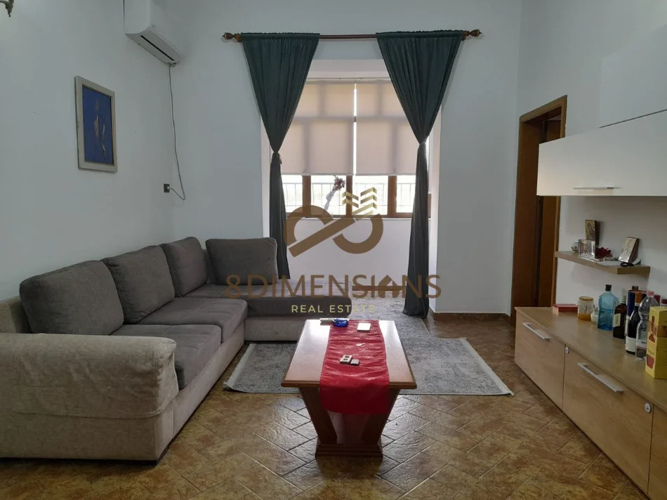 Tirane, jepet me qera apartament 1+1 Kati 5, 81 m² 600 € (bllok)