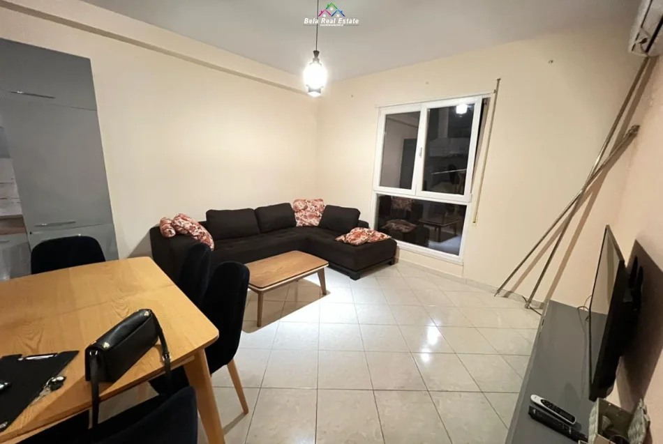 Tirane, jepet me qera apartament 1+1 Kati 6, 100 m² 670 € (Rruga Shefqet Musaraj)