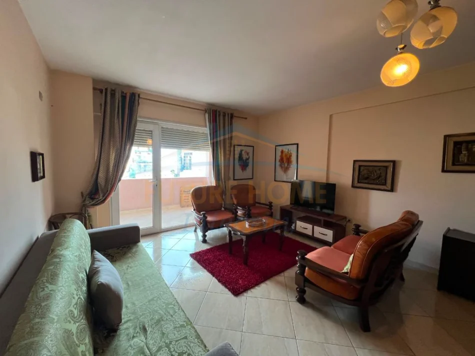 Tirane, jepet me qera apartament 1+1 Kati 6, 116 m² 550 € (Siri Kodra)