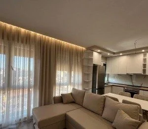 Tirane, jepet me qera apartament 1+1 Kati 6, 53 m² 600 € (Rruga Jordan Misja)