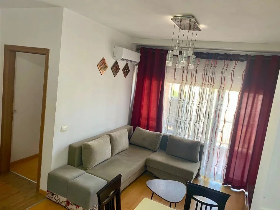 Tirane, jepet me qera apartament 1+1 Kati 6, 55 m² 500 € (PRANE SPAR)