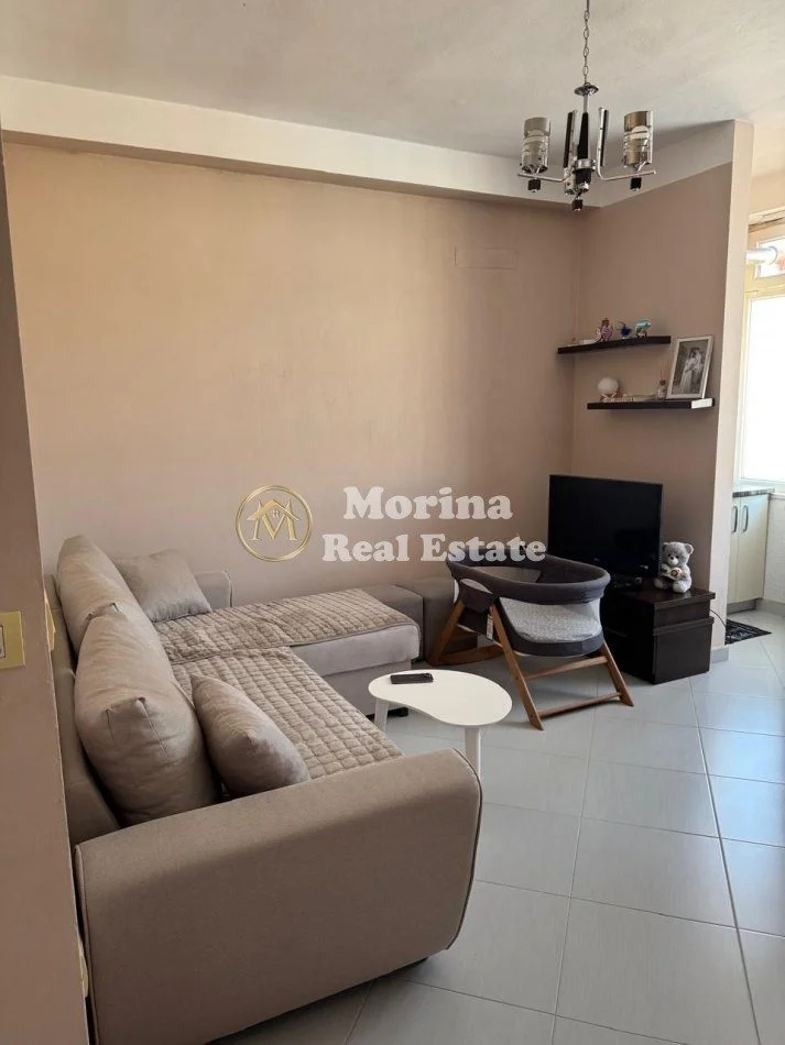 Tirane, jepet me qera apartament 1+1 Kati 6, 56 m² 550 € (Selvia)