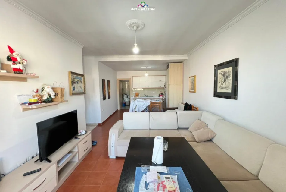Tirane, jepet me qera apartament 1+1 Kati 6, 65 m² 650 € (Rruga sulejman delvina)