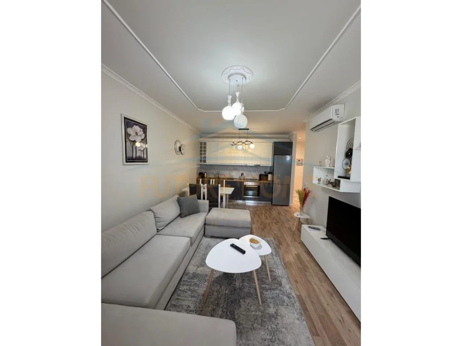 Tirane, jepet me qera apartament 1+1 Kati 6, 68 m² 500 € (Rezidenca Future Home, Unaza e Re)