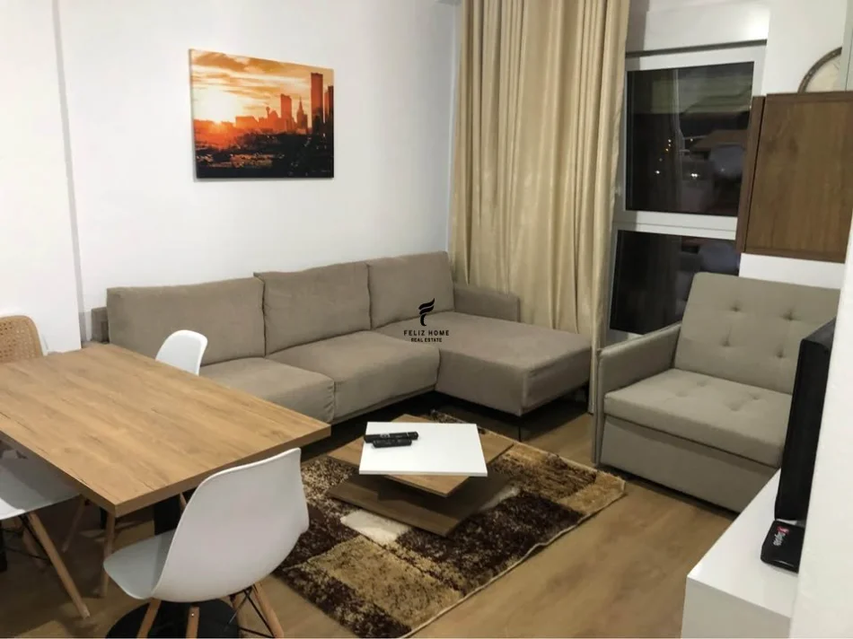 Tirane, jepet me qera apartament 1+1 Kati 6, 70 m² 400 € (ALI DEMI)