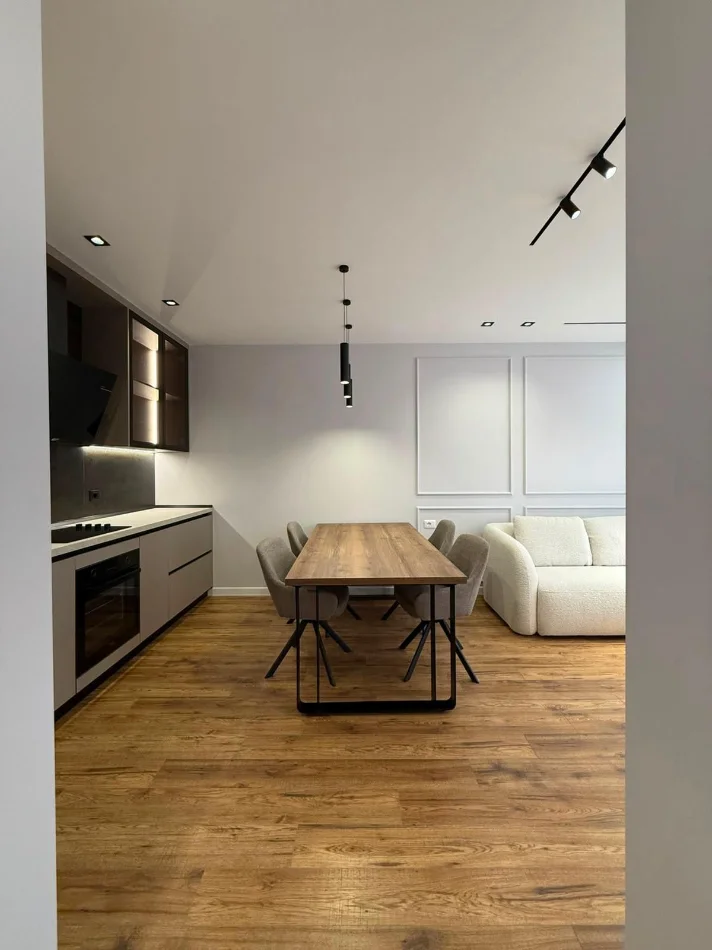 Tirane, jepet me qera apartament 1+1 Kati 6, 71 m² 700 € (ALI DEMI)