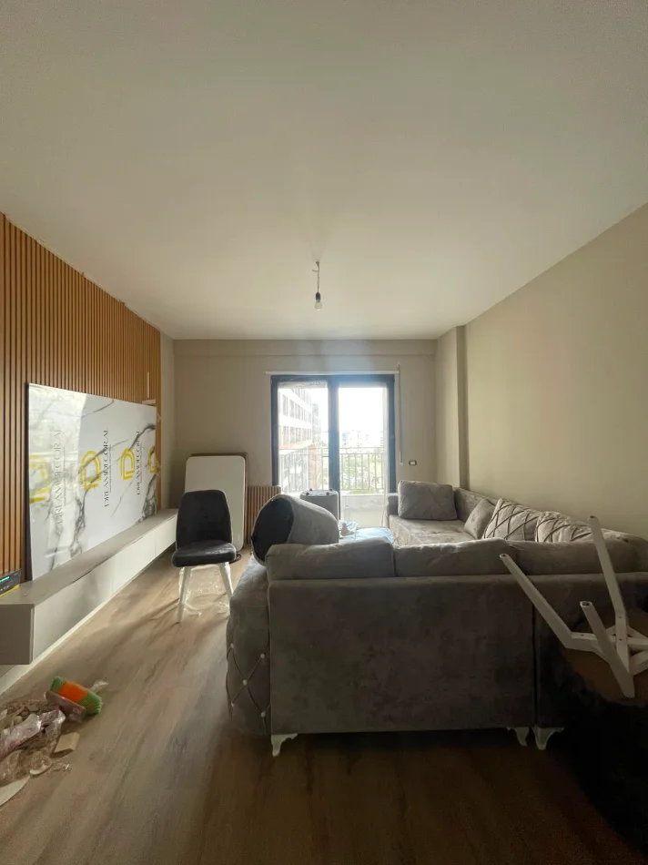 Tirane, jepet me qera apartament 1+1 Kati 6, 72 m² (Jordan Misja)