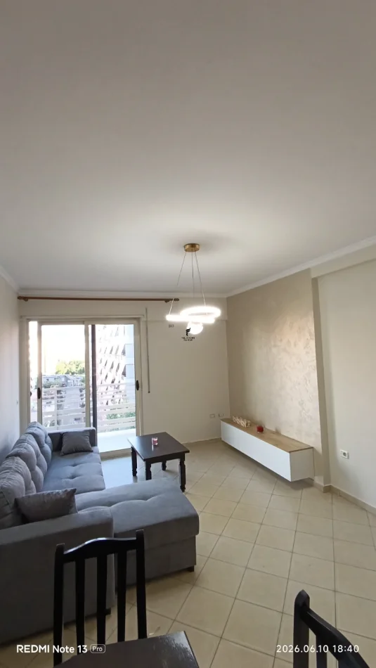 Tirane, jepet me qera apartament 1+1 Kati 6, 74 m² 500 € (ISH PARKU)