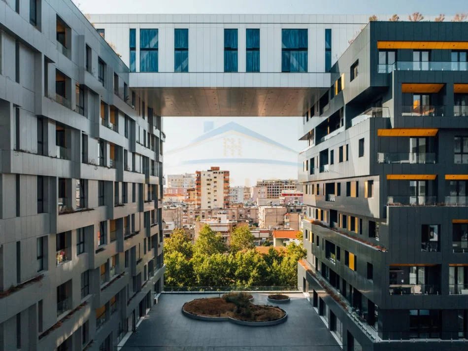 Tirane, jepet me qera apartament 1+1 Kati 6, 76 m² 750 € (Square 21, Rruga Kavajes)