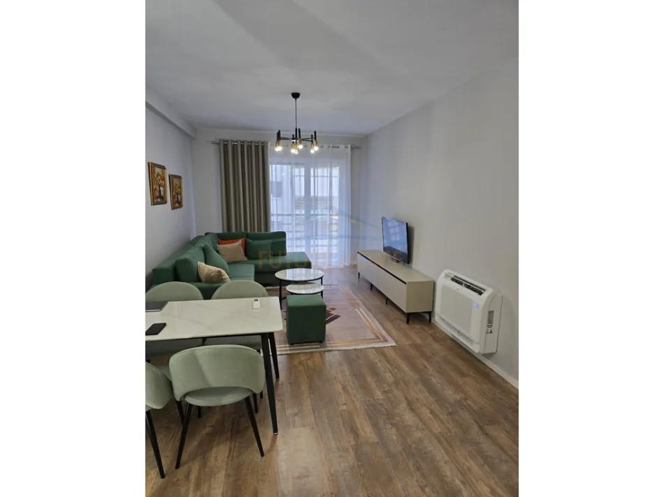 Tirane, jepet me qera apartament 1+1 Kati 6, 82 m² 680 € (Kompleksi E-88)