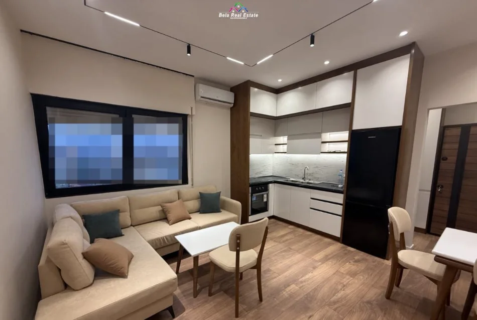 Tirane, jepet me qera apartament 1+1 Kati 7, 50 m² 630 € (Rruga Bill Klinton)
