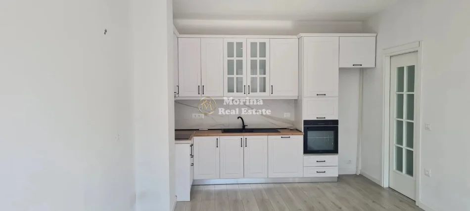 Tirane, jepet me qera apartament 1+1 Kati 7, 64 m² 450 € (Porcelan)