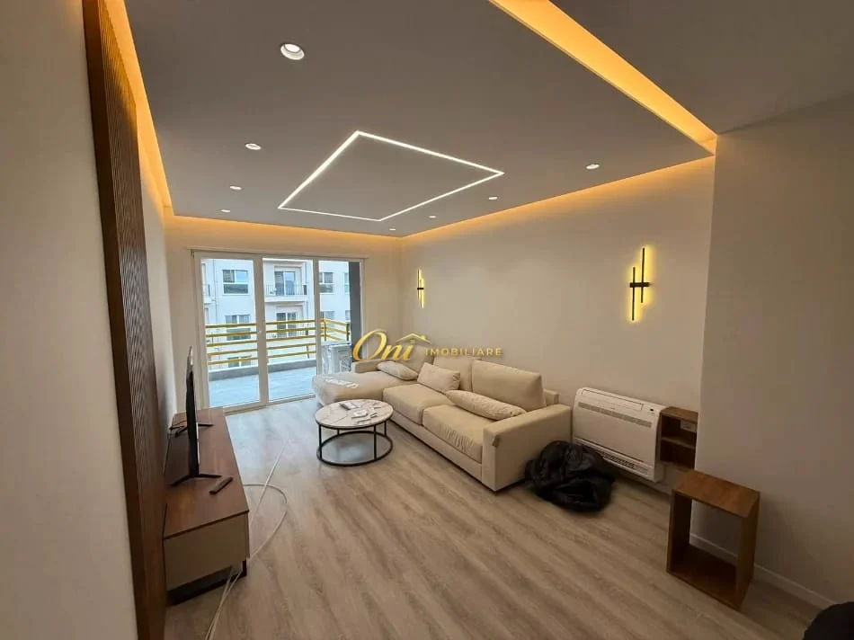 Tirane, jepet me qera apartament 1+1 Kati 7, 75 m² 650 € (RRUGA DRITAN HOXHA)