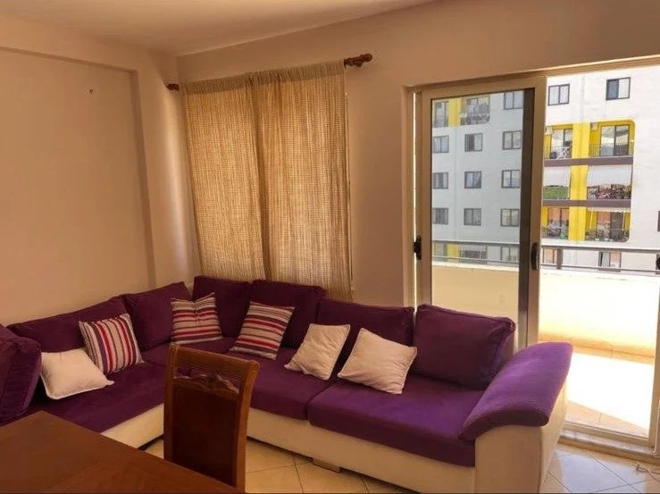 Tirane, jepet me qera apartament 1+1 Kati 7, 77 m² 400 € (Yzberisht)