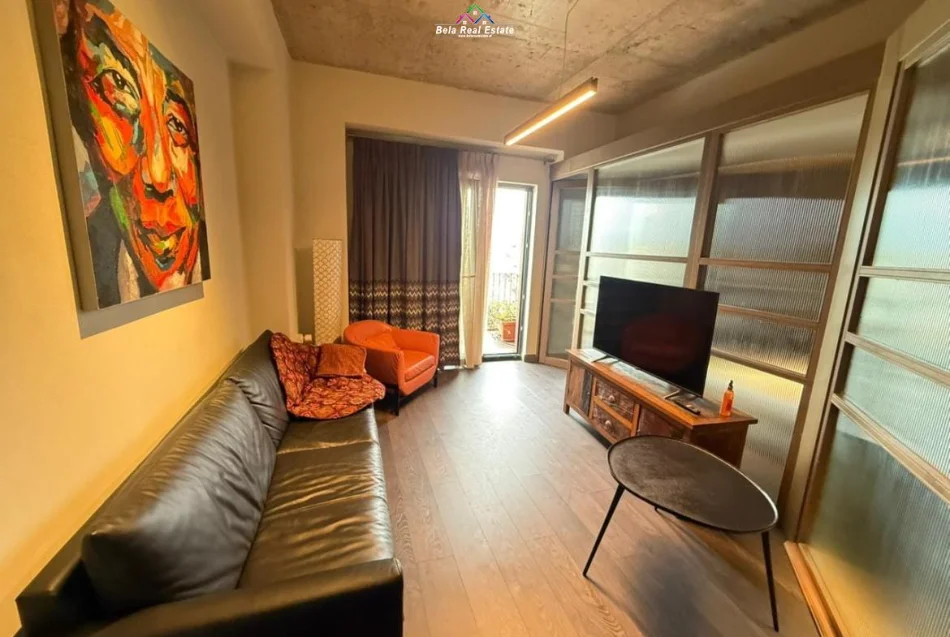 Tirane, jepet me qera apartament 1+1 Kati 9, 1.000 m² 1.000 € (Rruga e Kavajes)