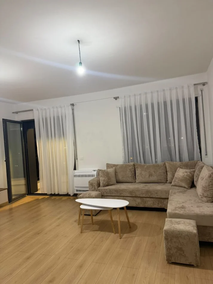 Tirane, jepet me qera apartament 1+1 Kati 9, 66 m² 570 € (Jordan Misja)