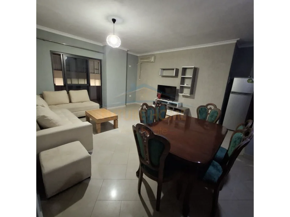Tirane, jepet me qera apartament 2+1 , 107 m² 490 € (Unaza e Re)