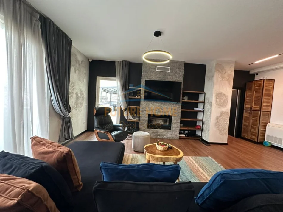 Tirane, jepet me qera apartament 2+1 , 200 m² 1.700 € (Prane Kompleksit Delijorgji)