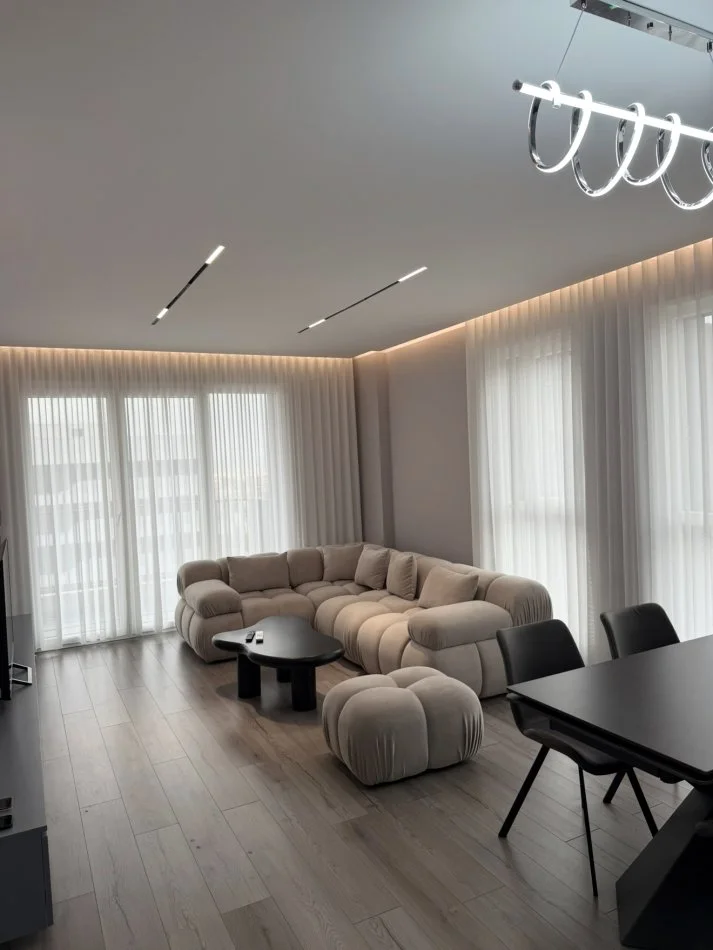 Tirane, jepet me qera apartament 2+1+2 Aneks+Ballkon Kati 8, 103 m² (Don bosko)