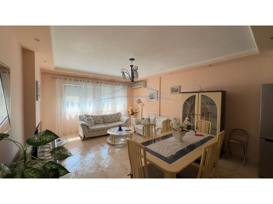 Tirane, jepet me qera apartament 2+1+2 Kati 9, 119 m² 800 € (RRUGA E ELBASANIT)