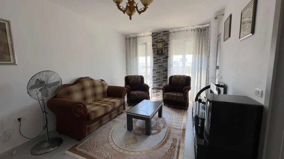 Tirane, jepet me qera apartament 2+1+2+Parkim, Kati 5, 98 m² 550 € (5 Maj)