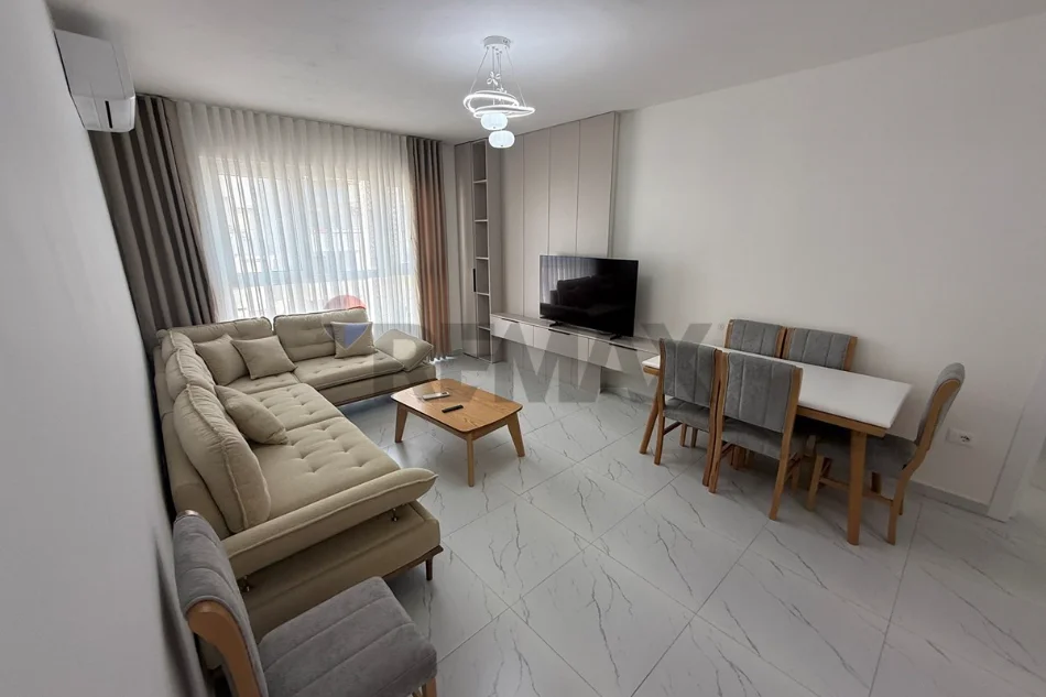 Tirane, jepet me qera apartament 2+1 , 96 m² 700 € (Bulevardi Migjeni,Tirane)