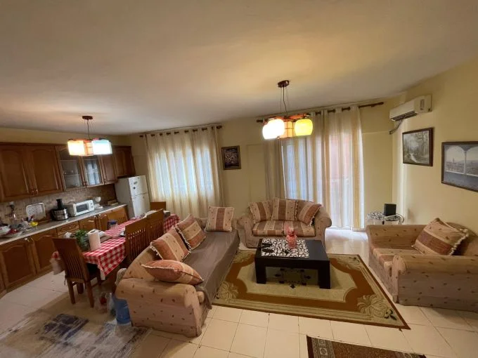 Tirane, jepet me qera apartament 2+1+Aneks+Ballkon Kati 5, 96 m² 700 € (kristal center)