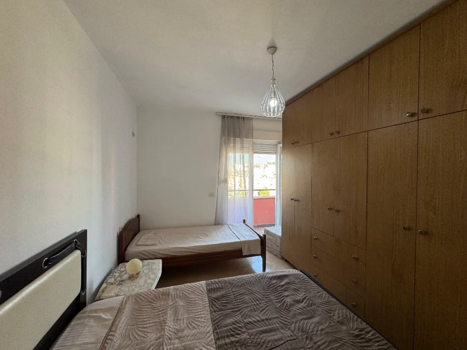 Tirane, jepet me qera apartament 2+1+Aneks+Ballkon Kati 6, 100 m² 700 € (rruga e elbasanit)