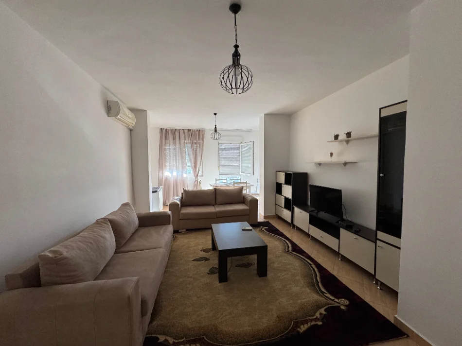 Tirane, jepet me qera apartament 2+1+Aneks+Ballkon Kati 6, 100 m² 700 € (stadiumi arena)