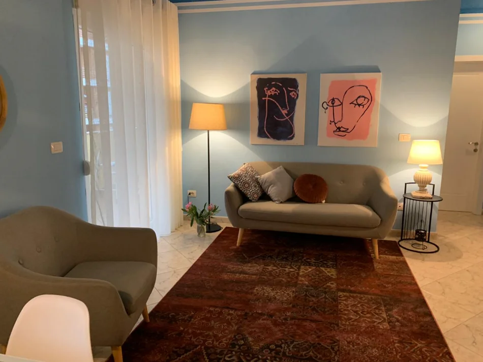 Tirane, jepet me qera apartament 2+1+Aneks Kati 5, 98 m² 950 € (Rruga e Elbasanit)