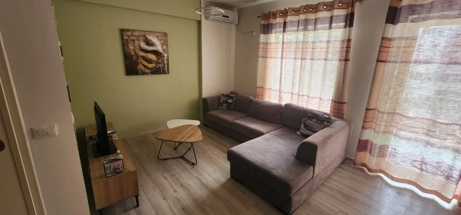 Tirane, jepet me qera apartament 2+1+BLK Kati 4, 101 m² 730 Euro (Kopshti Zoologjik)
