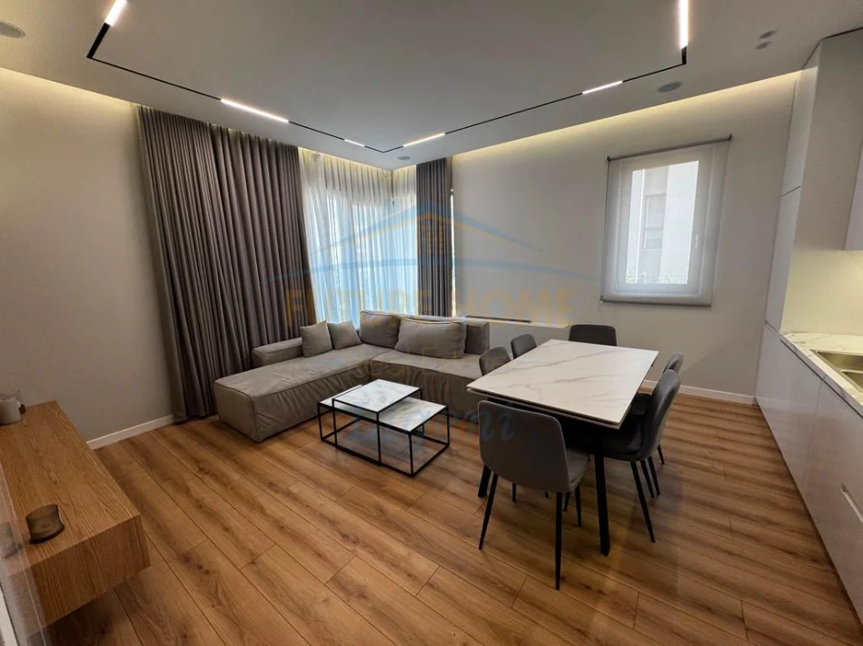 Tirane, jepet me qera apartament 2+1+Ballkon Kati 0, 130 m² 1.800 € (Green Valley)