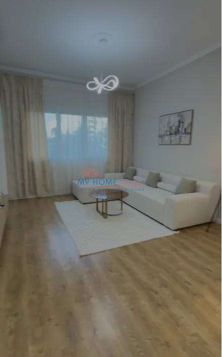 Tirane, jepet me qera apartament 2+1+Ballkon Kati 1, 110 m² 600 € (Vila L)