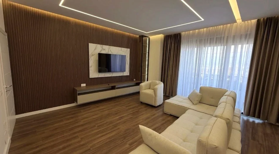 Tirane, jepet me qera apartament 2+1+Ballkon Kati 1, 124 m² 800 € (Kodra e Diellit, Kompleksi Aleksandros)