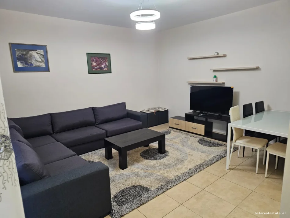 Tirane, jepet me qera apartament 2+1+Ballkon Kati 1, 76 m² 573 € (Hamdi Sulcebe)