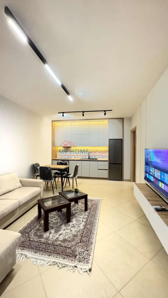Tirane, jepet me qera apartament 2+1+Ballkon Kati 1, 90 m² 750 € (Liqeni i Thate)
