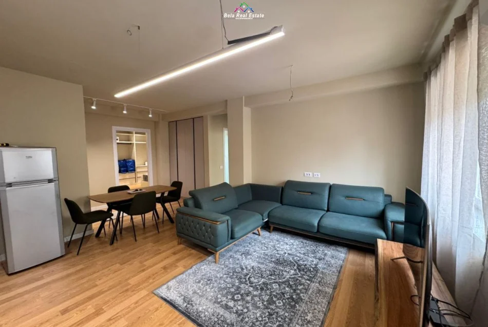 Tirane, jepet me qera apartament 2+1+Ballkon Kati 2, 100 m² 1.100 € (prane gjimnazit Qemal Stafa)